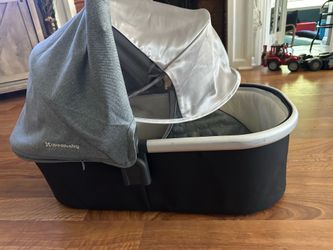 Uppa baby bassinet