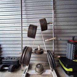 York Plate Tower, 250 Lbs in Plates, 2 Bars.