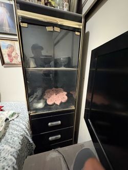 3 Bedroom cabinets