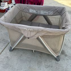 Nuna Travel Crib