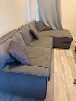Gray Fabric Sectional Sofa with Chaise