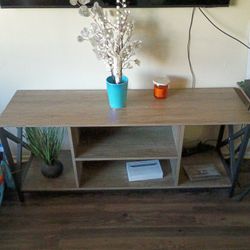 TV Table 