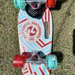 Kryptonics 19” Stubby Cruiser With Handle 