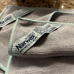 5 Norwex Cloths