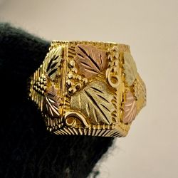 Vintage 10k Black Hills Gold Ring Size 11 Rare