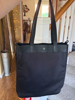 lululemon computer bag