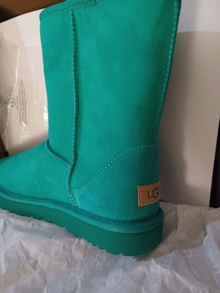 WOMEN EMERALD GREEN UGG BOOTS