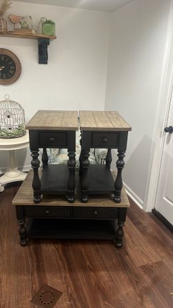 Riverside Barrington Coffee Table And 2 Chair side