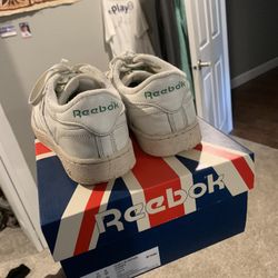Men And Woman Reebok Size 11