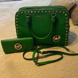 MC Medium and wallet