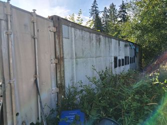 FREE SHIPPING CONTAINER