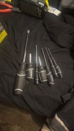 Husky screw drivers