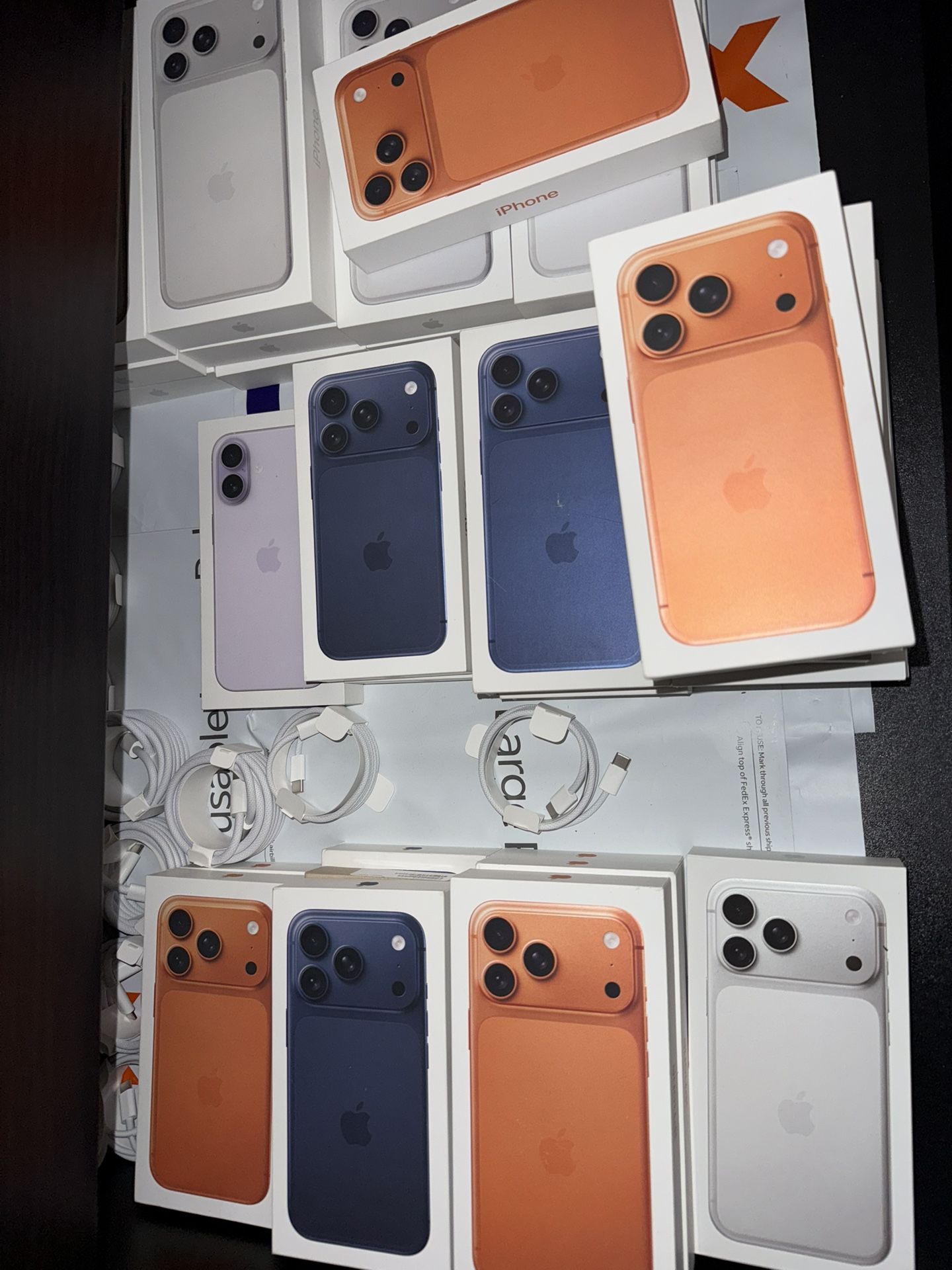 🔓 Apple iPhone 17 Pro & 17 Pro Max Unlocked – I Can Deliver Now