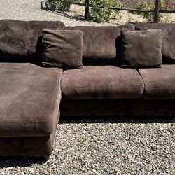 $350 – Oversized Brown Chaise Sectional Couch – Super Comfortable