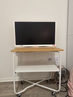  Mini Table With Wheels