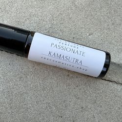 PERFUME OIL ROLL - ON PASSIONATE KAMASUTRA.