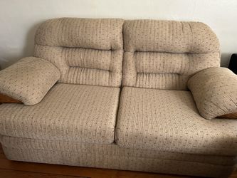 Beautiful Couch(s)- Moving Out Sale 