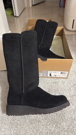 Ugg Kara Black Suede Size 6