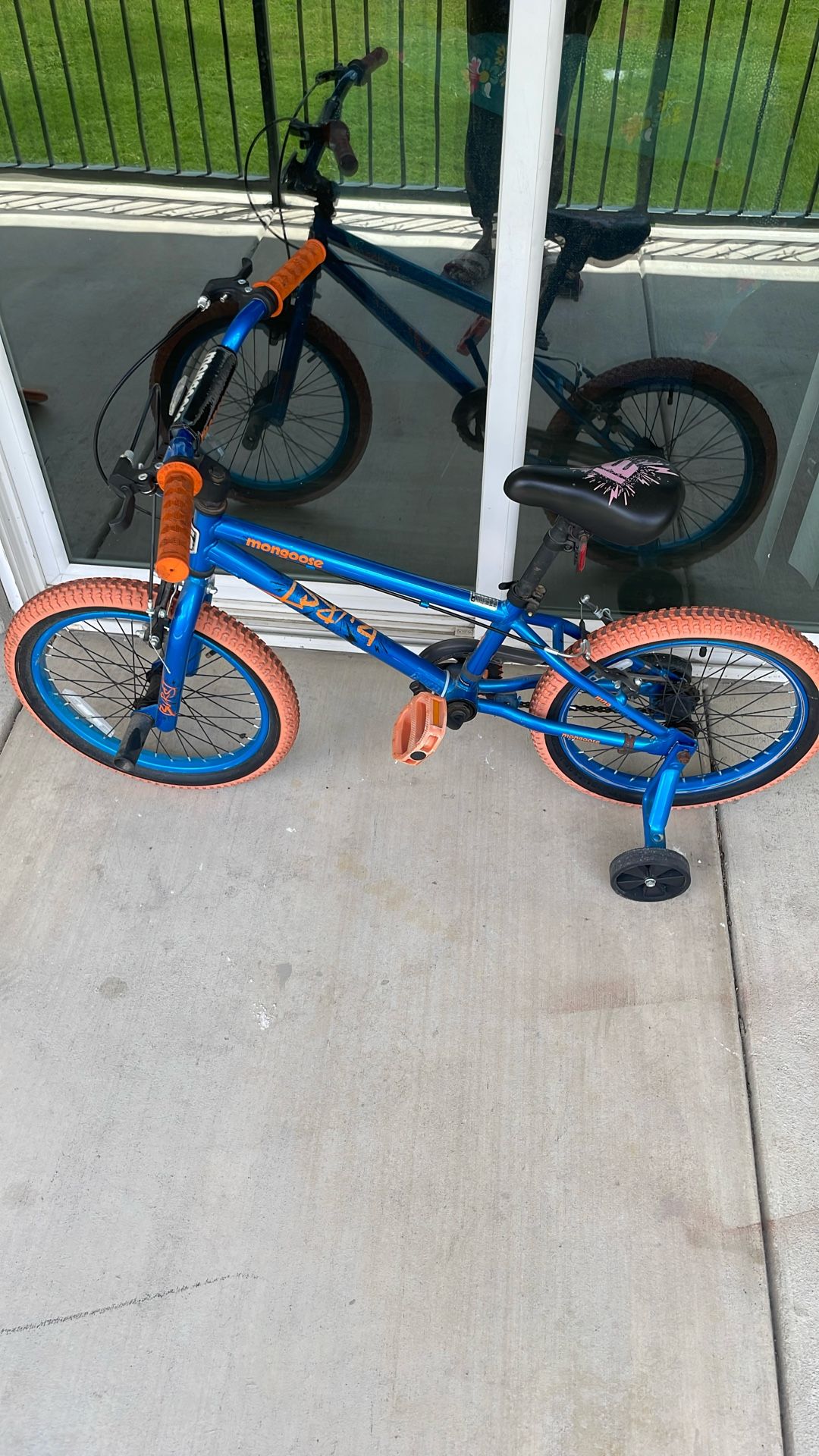 Kids Bike Cycle Bycycle Very Less Used