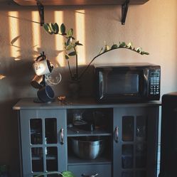 Hutch And Shelf Combo