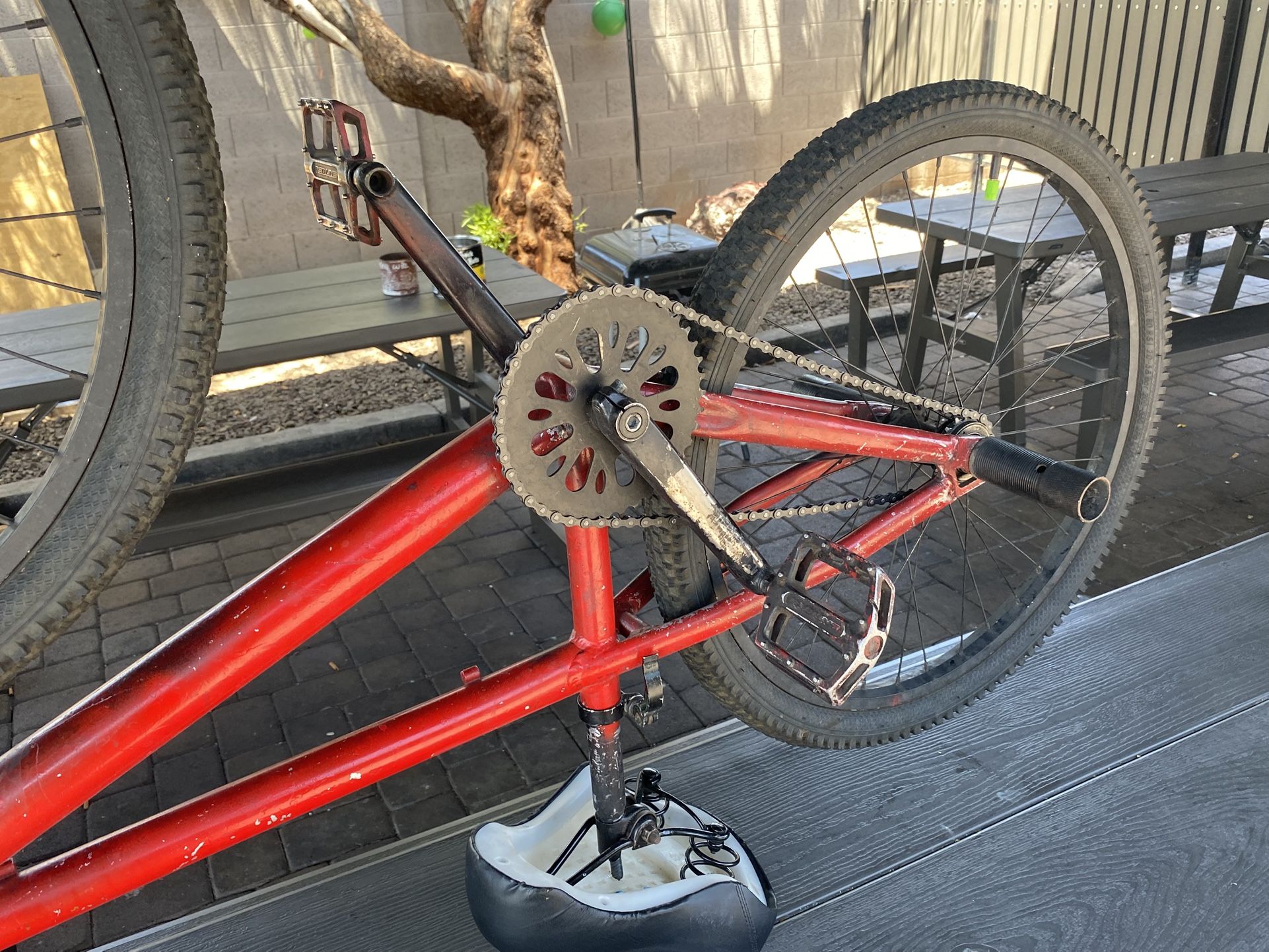 Redline 2021 XL 24 inch bike – clean – 2 new tires 2 new slime tubes Custom made memory foam big boy seat New chain New sprocket Pegs