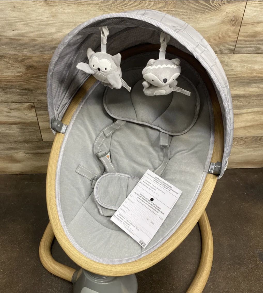 NEW Safety 1st 5-Modes Bluetooth Baby Swing in High Street