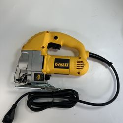 5.5 Amp Corded Variable Speed Jig Saw Kit with Bag