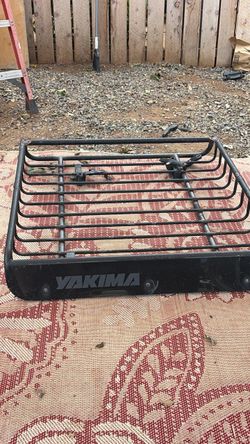 YAKIMA CARGO RACK