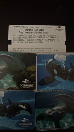 SeaWorld 4 Tickets & parking pass