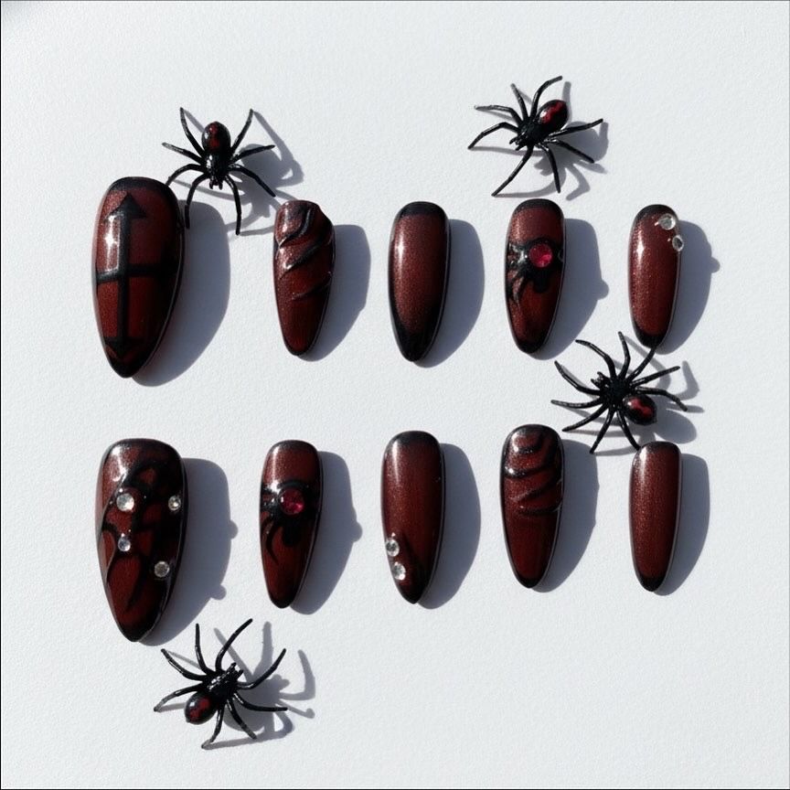 BLACK WIDOW GOTHIC PRESS ON NAILS | READ BIO 4 DETAILS