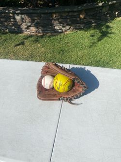 Gd. Condition Rawlings 11” ( Broken In) Soft/Baseball Glove
