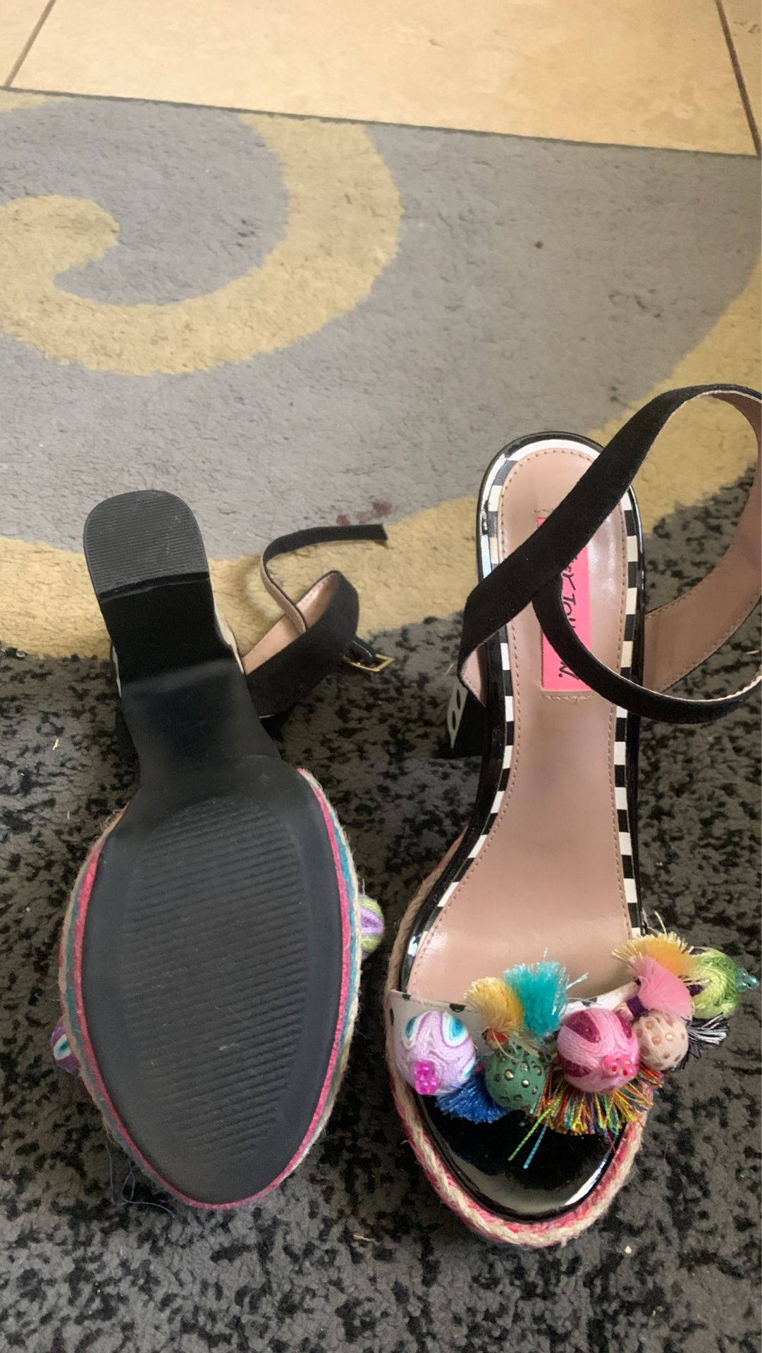 Women shoes