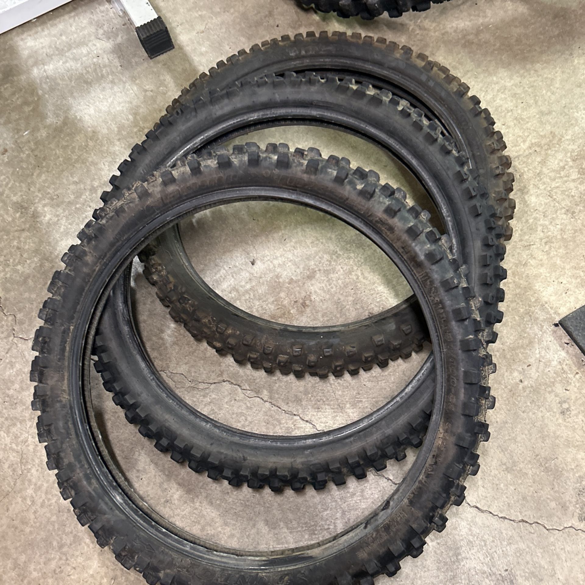 Dirtbike Tires