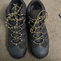 Random Clothes/Accessories