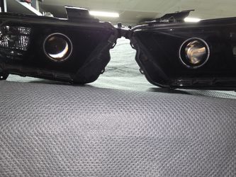Raxiom Halo Projector Headlights Smoked Lens