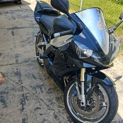 2001 Yamaha R1 
