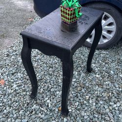 Corner And Entrance Table 