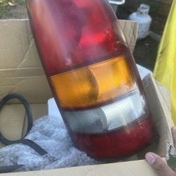 Chevy Silverado 1500,2500 Taillights 