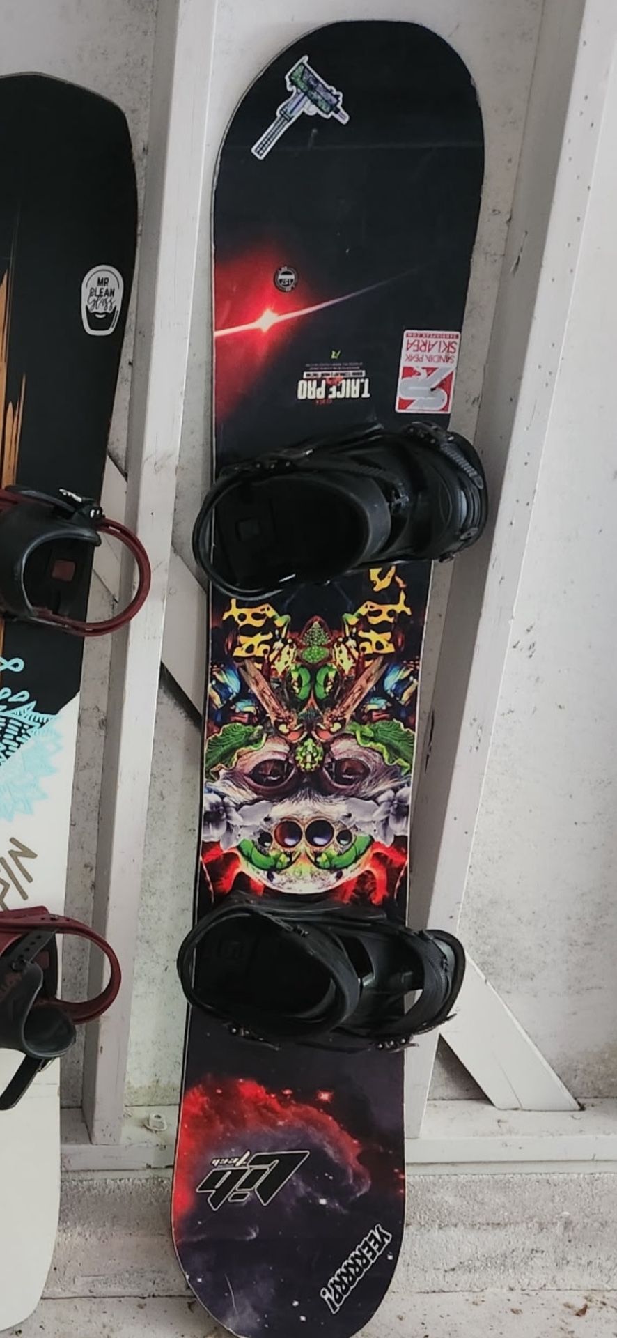 Travis rice pro lib tech with Burton Cartel bindings