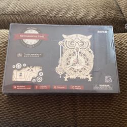 Mechanical Owl clock. Sealed