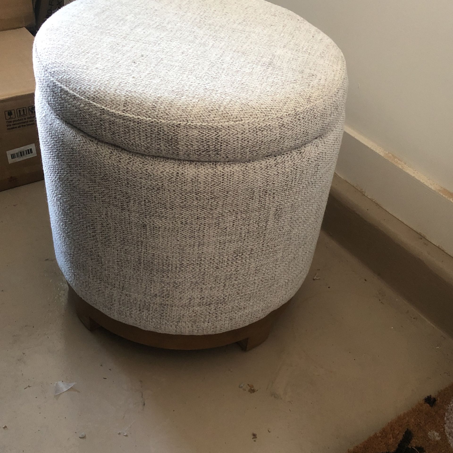 Heather Grey Ottoman Chair
