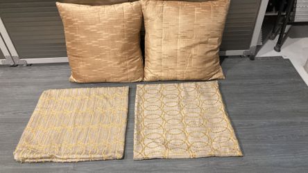 2 Throw Pillows / 2 extra mid-century modern covers with zippers