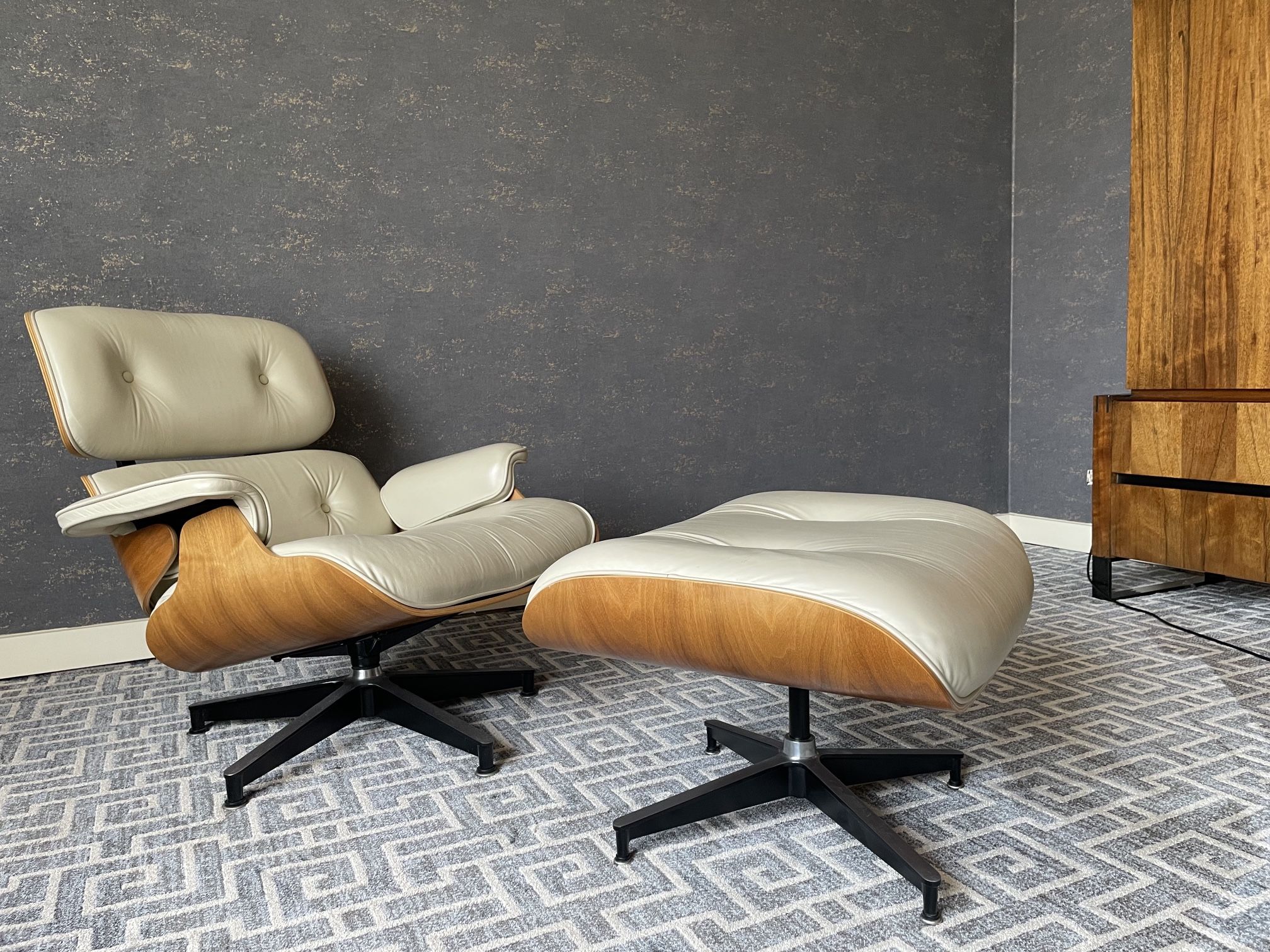 Herman Miller Eames Lounge Chair & Ottoman
