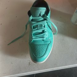 Nike  Air Jordan 1 Retro Low Hyper Turquoise