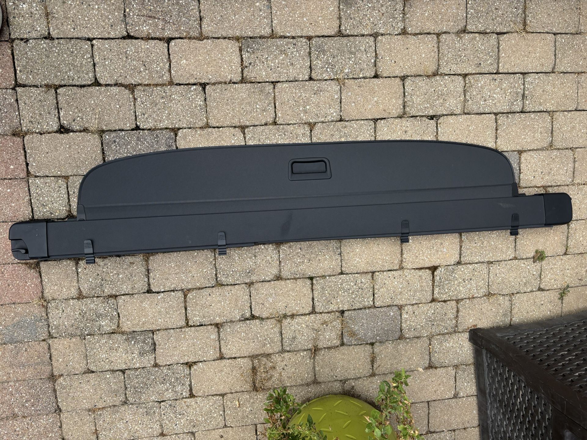 07-15 Audi Q7 Cargo Cover OEM