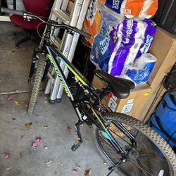 Schwinn Mountain Bike 