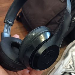 Beats Solo 3 Bluetooth Headphones 