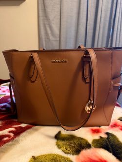 Mk purse
