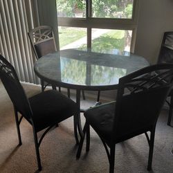 Round Dining Room Table Plus 4 Chairs No Delivery NE Philly No Cash Apps 