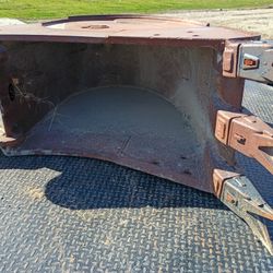 Traco Buckets (2) Brand New Teeth